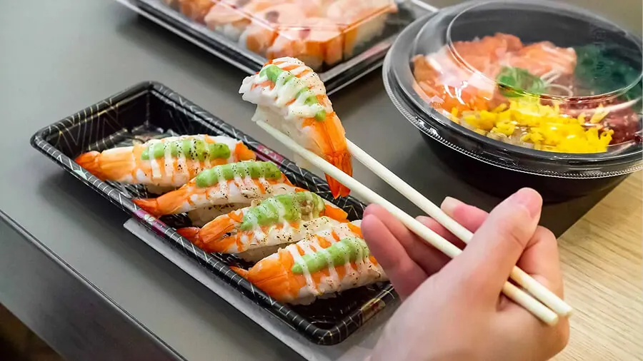 PS sushi trays with printed and laminated finishes