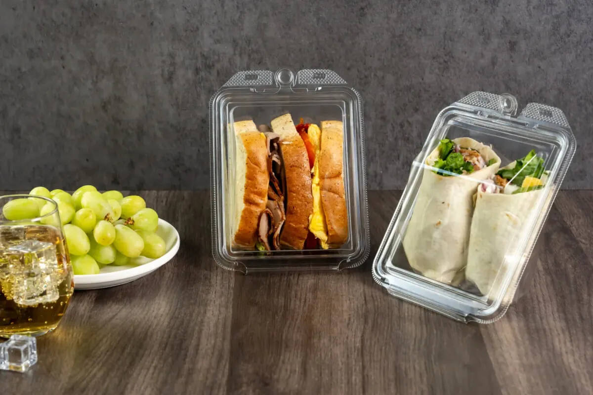 Hinged tamper evident grab-and-go container for delivery